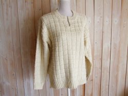 画像1: ６０％ＯＦＦ・スクエア柄 キーネックニットプルオーバー（アイボリー）