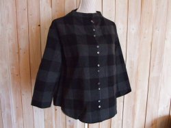 画像1: ３０％ＯＦＦ・ブロックチェック ２ＷAYブラウス（グレー×ブラック）