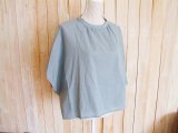 ２０％ＯＦＦ・うしろギャザードルマンプルオーバー（ブルーグレー）