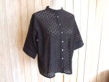 １０％ＯＦＦ・レース バンドカラーブラウス（ブラック）