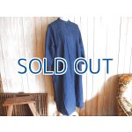 画像: １０％ＯＦＦ・バンドカラーデニムシャツワンピース（ネイビー）