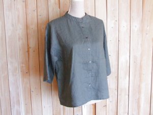画像1: ２０％ＯＦＦ・リネン バンドカラーブラウス（モスグリーン）