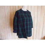 画像: ３０％ＯＦＦ・リブ使い うしろボタン ワイドプルオーバー（ネイビー×グリーンチェック）