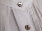 画像: １０％ＯＦＦ・バンドカラー ギャザーワイドブラウス（ホワイト）