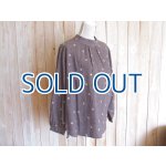 画像: ５０％ＯＦＦ・フラワー刺繍 スタンドカラー プルオーバー（杢グレージュ）